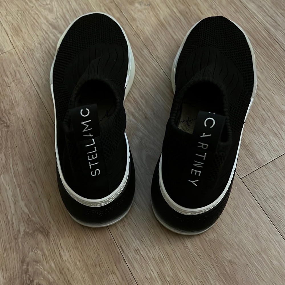 Womens sneakers